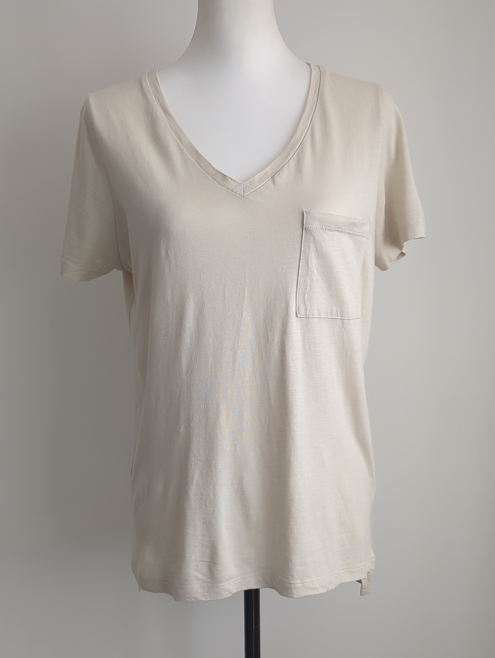 Women's Short Sleeve V-Neck Pocket Tee - Cream